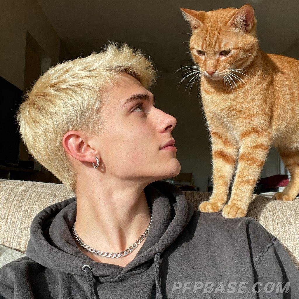 Image 8: city, fashion, youth, diversity, life