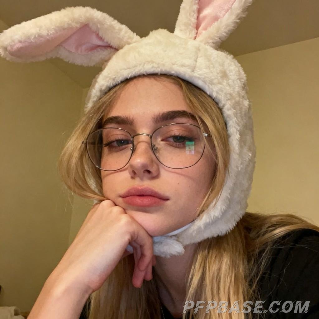 Image 8: laid-back artistry, playful charm, free-spirited innocence, gentle focus, romantic freedom, lively e